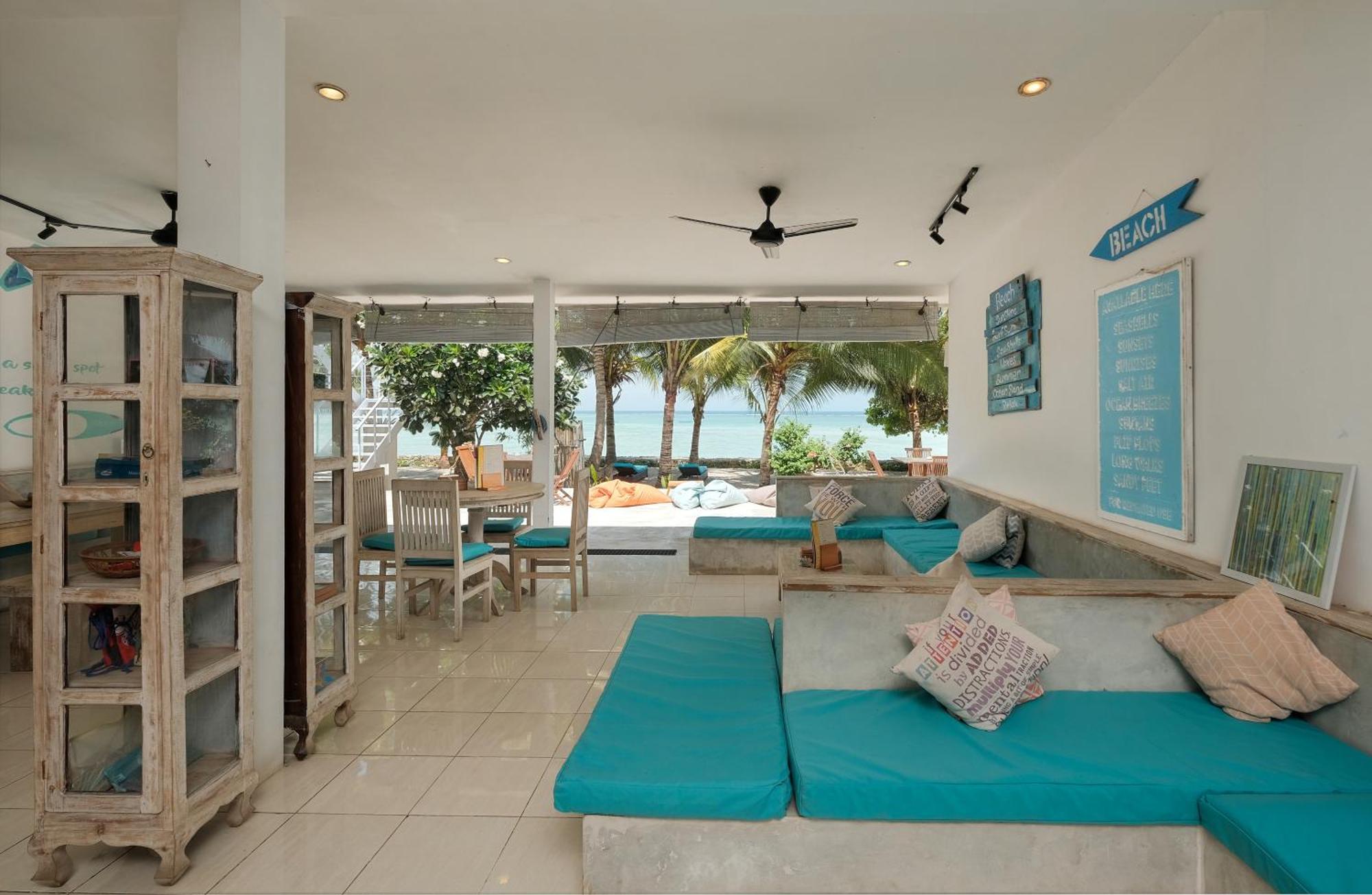 Myamo Beach Lodge Jereweh Buitenkant foto