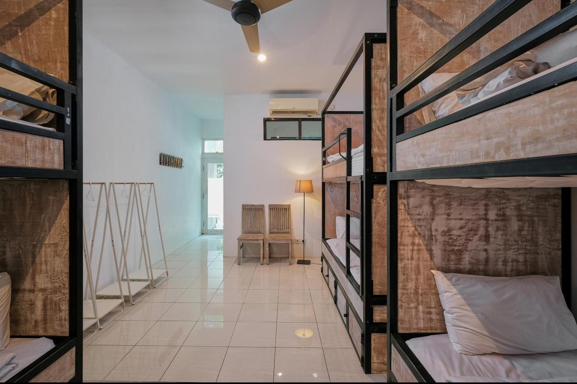 Myamo Beach Lodge Jereweh Buitenkant foto