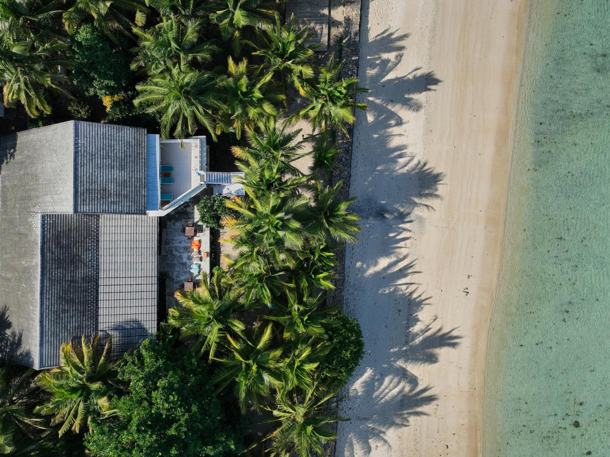 Myamo Beach Lodge Jereweh Buitenkant foto