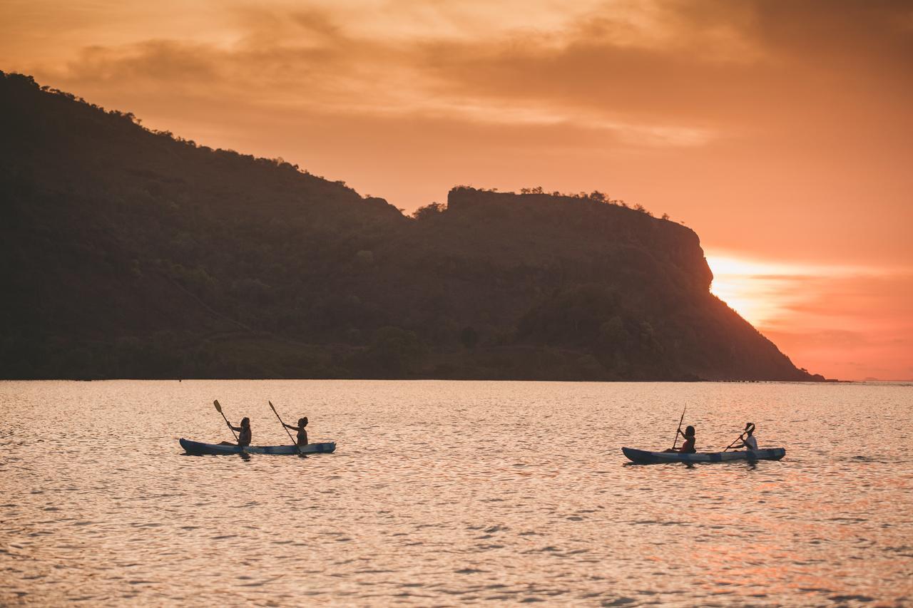 Myamo Beach Lodge Jereweh Buitenkant foto